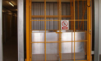 Internal loading bay lift